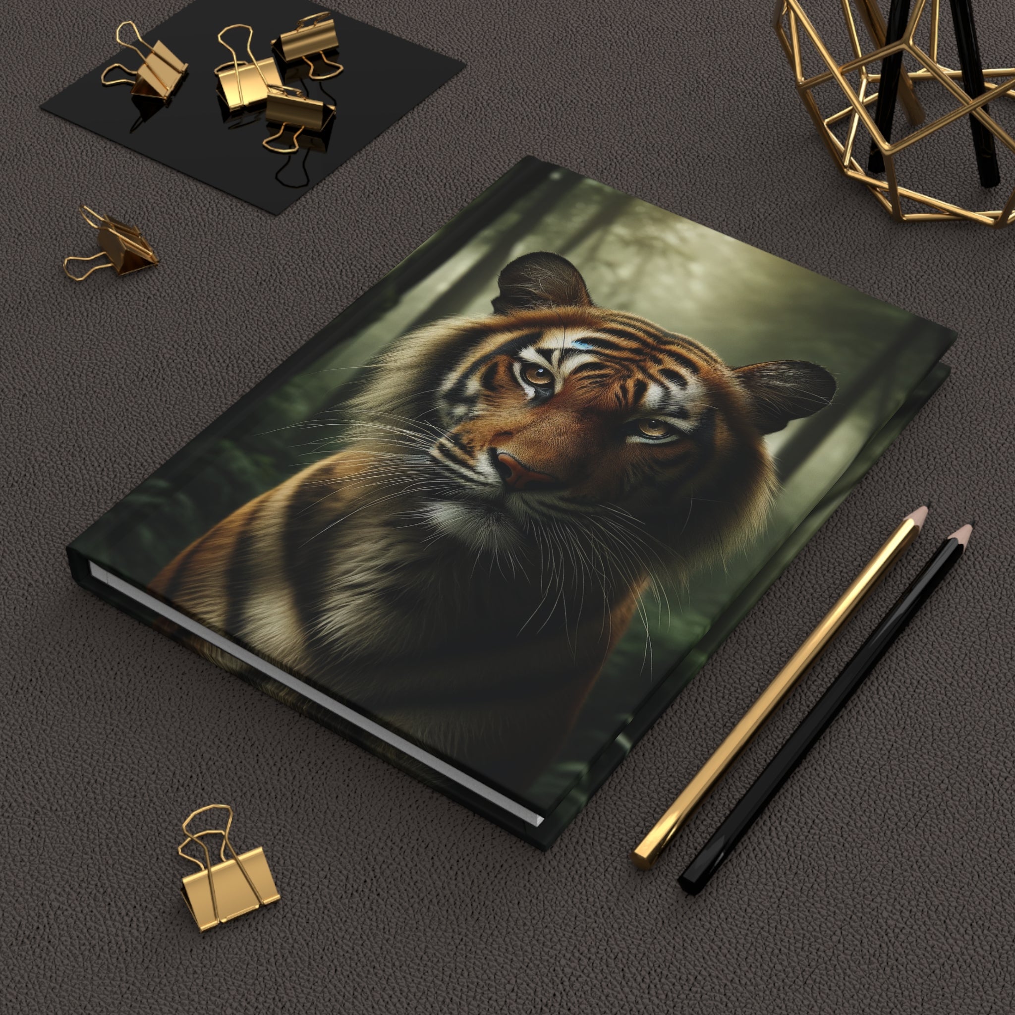 A curious tiger - Hardcover Notebook