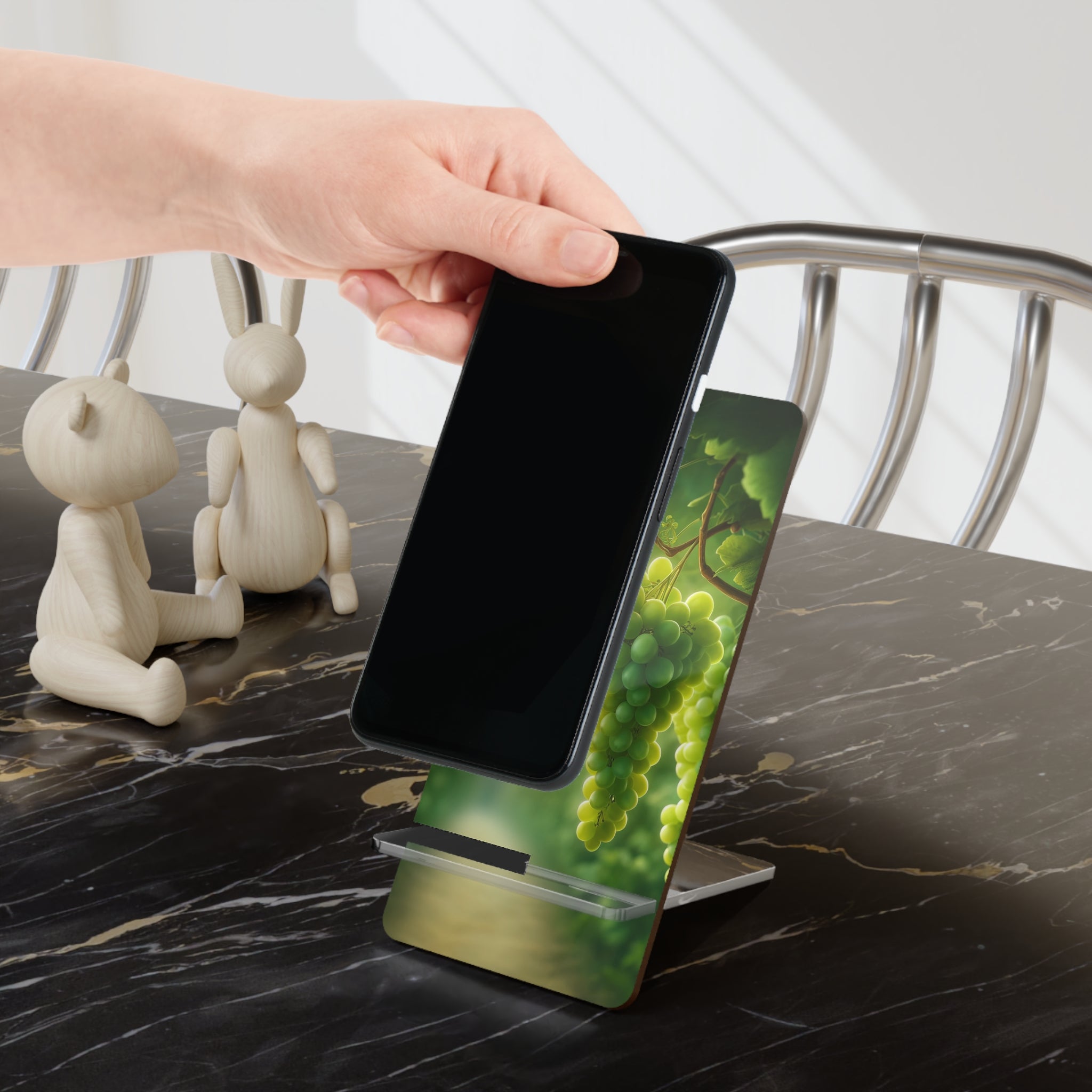 Green grapes -  Smartphone Stand