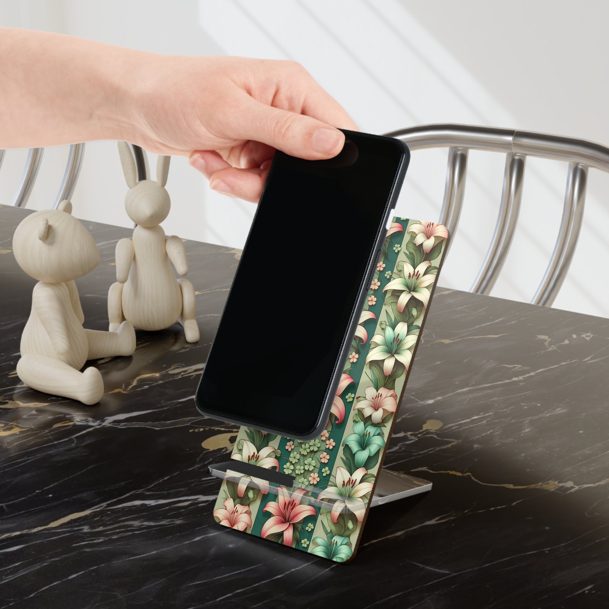 Lilies pattern with green - Smartphone Stand