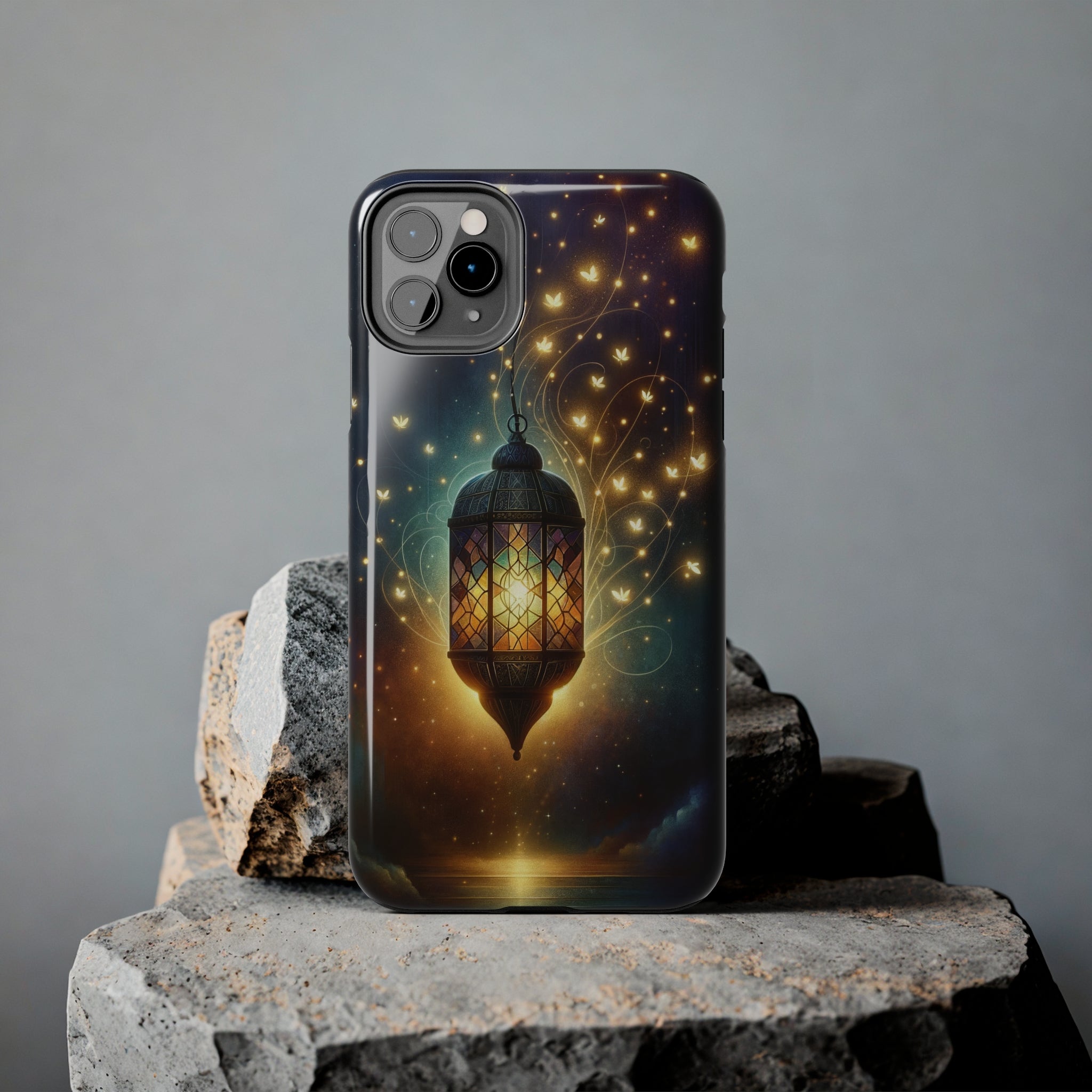 Fireflies around lamp - Tough Phone Case