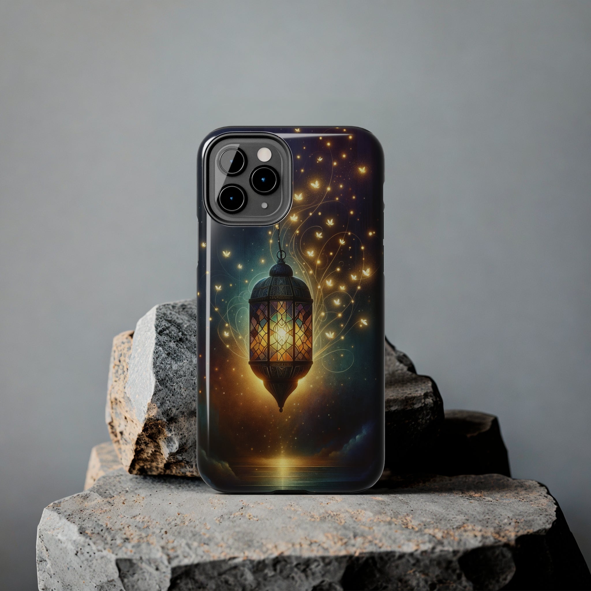 Fireflies around lamp - Tough Phone Case