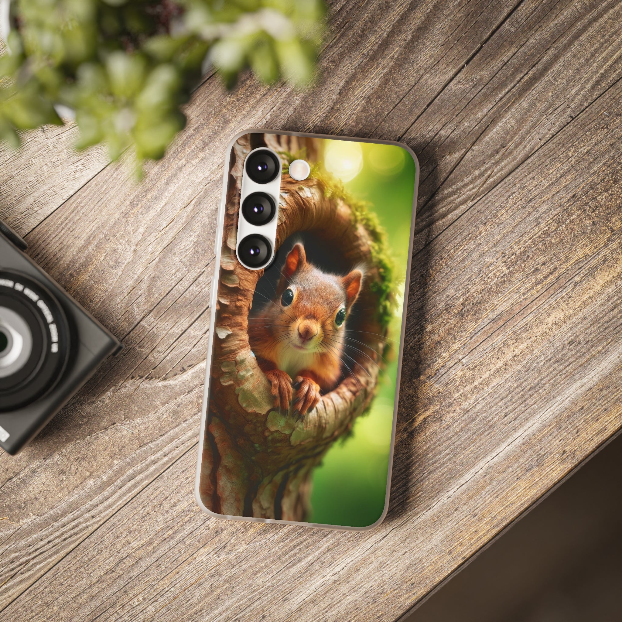 Squirrel in a treehole - Flexi Case (Samsung only)