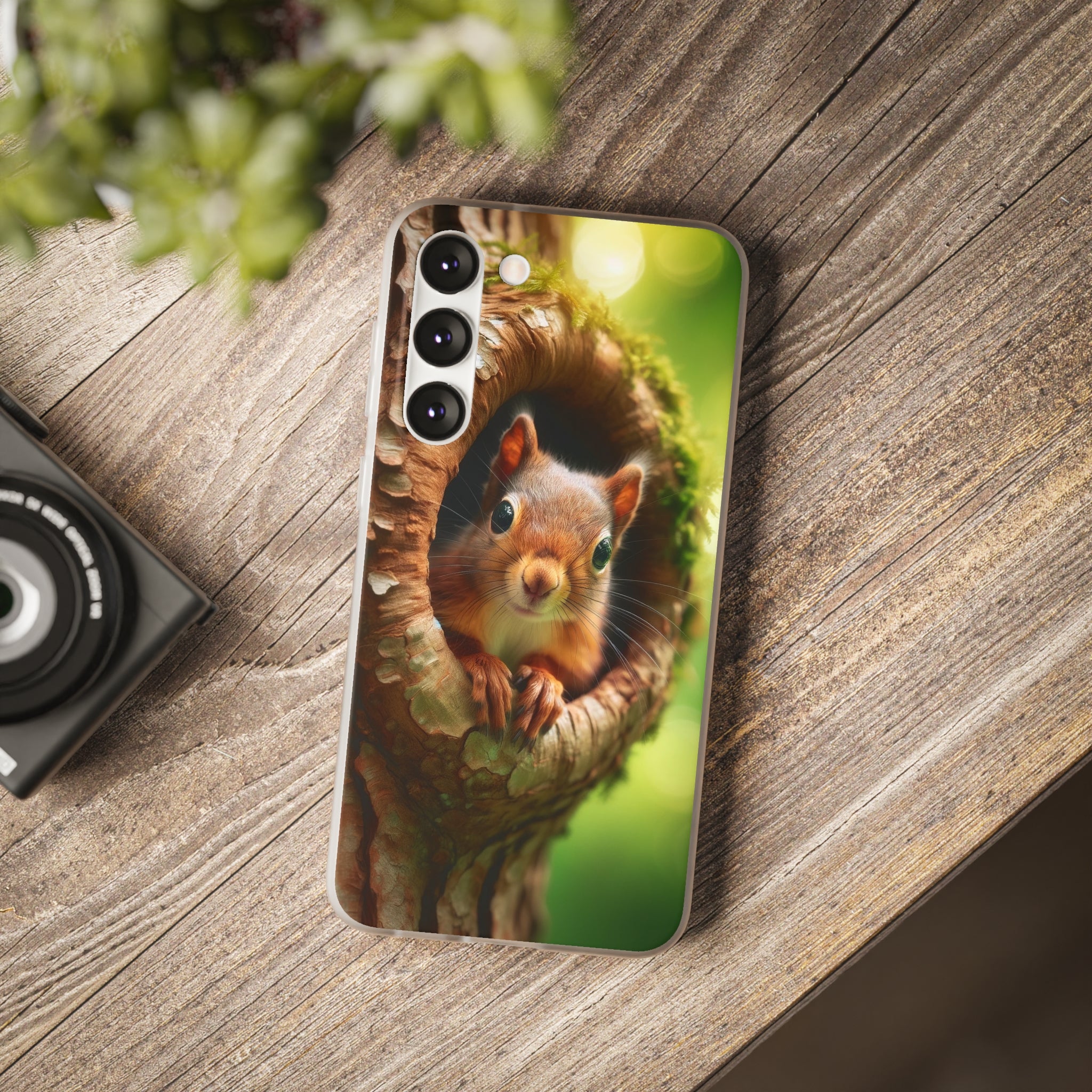 Squirrel in a treehole - Flexi Case (Samsung only)